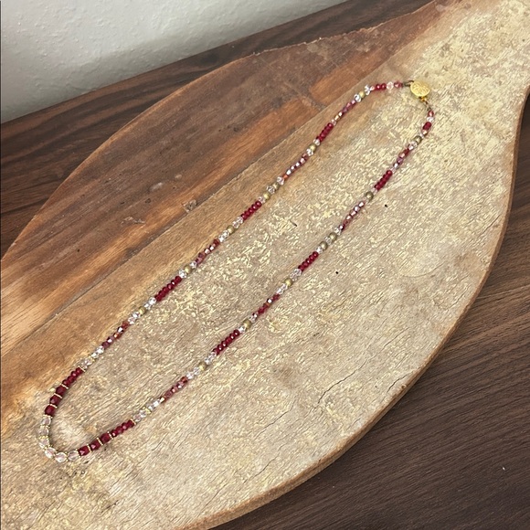 Vintage Shimmering Red Beaded Necklace with Gold Clasp - Picture 2 of 4